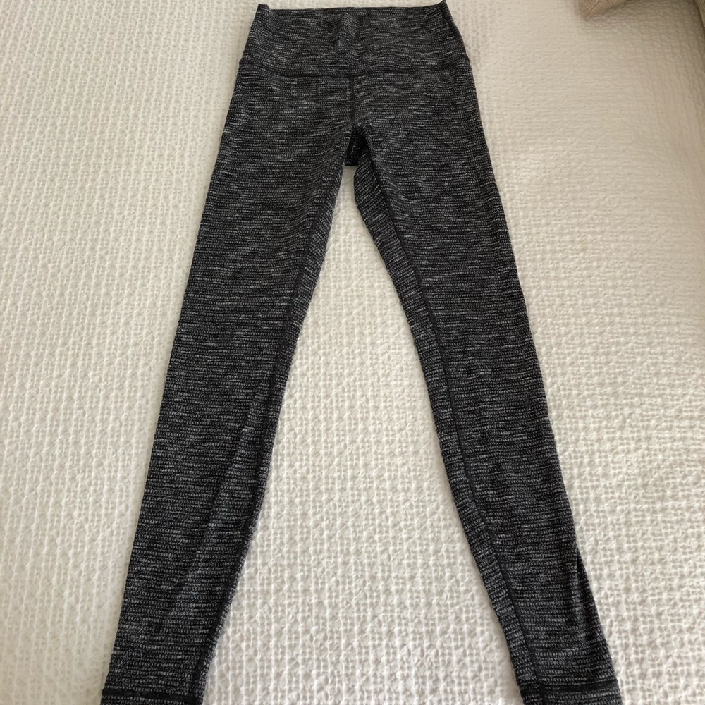 Lululemon wonder under knit leggings